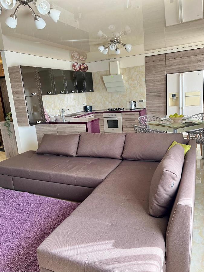 Relax. Просторі Та Затишні Апартаменти Ternopil Dış mekan fotoğraf